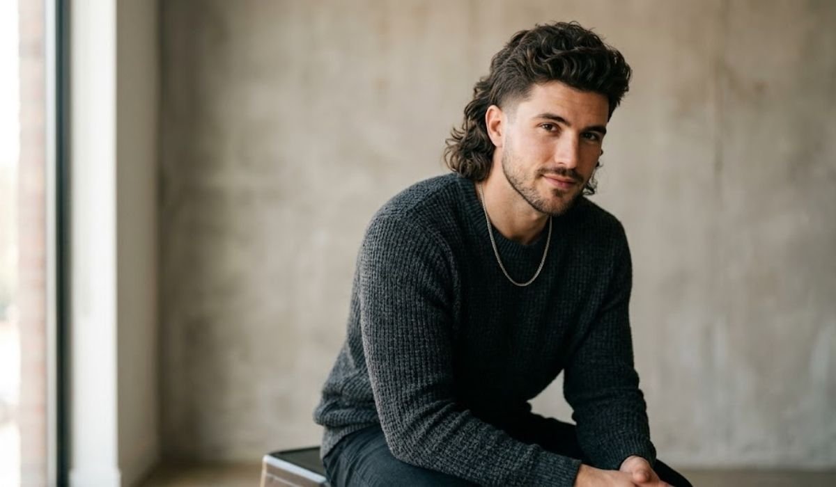 Classic Wavy Mullet Men